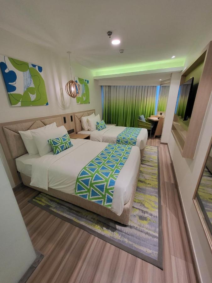 Lime Resort Manila Pasay Exteriör bild