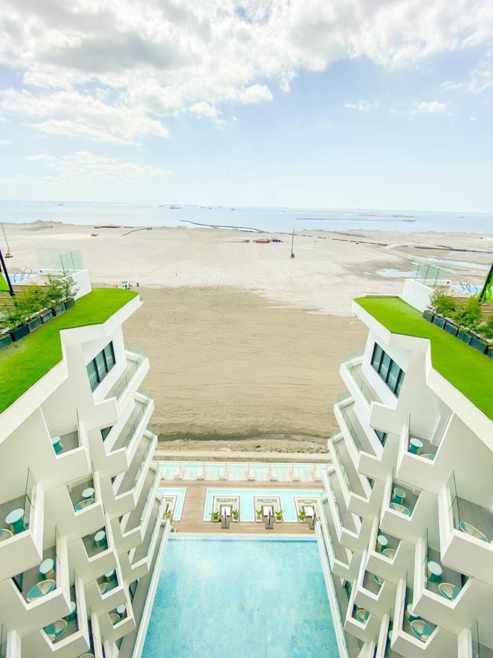 Lime Resort Manila Pasay Exteriör bild