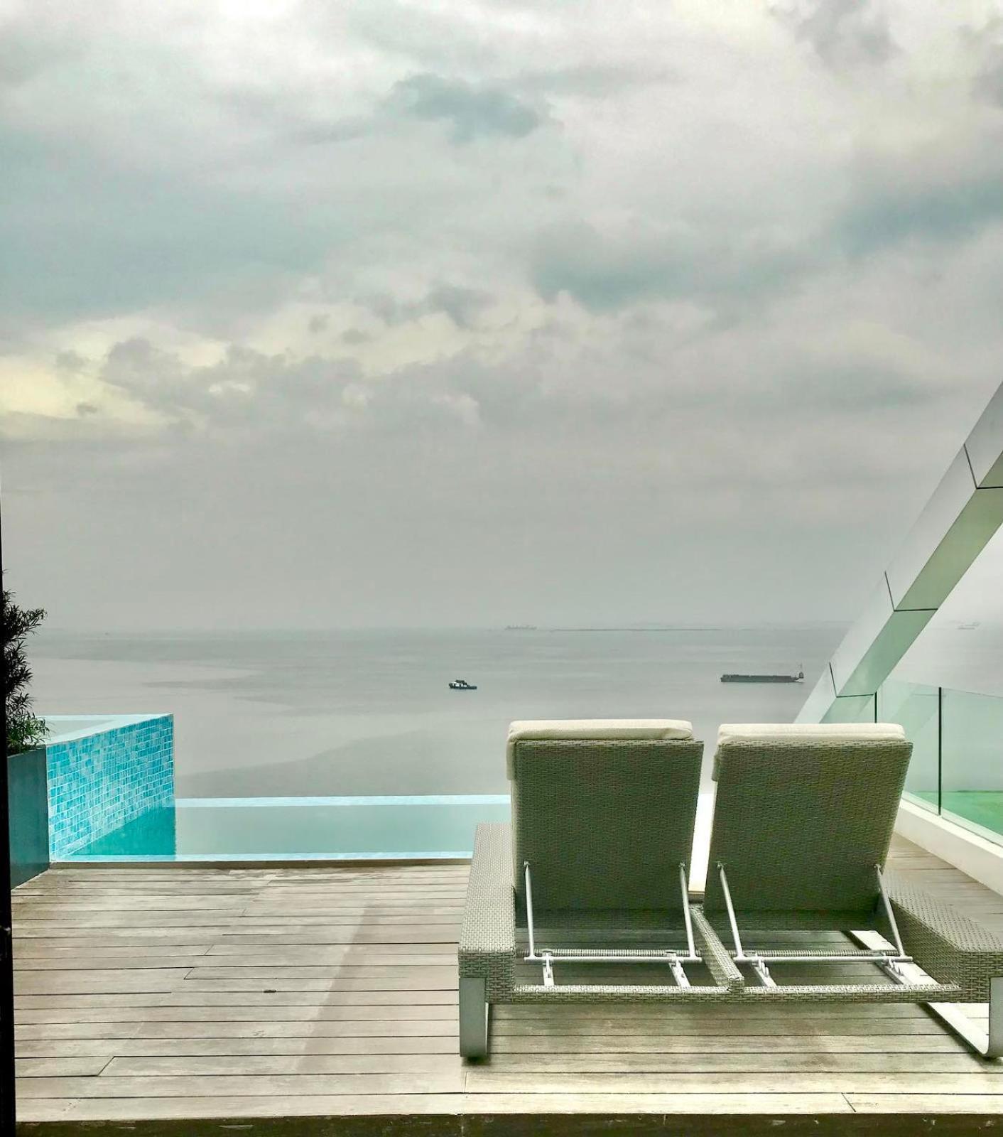 Lime Resort Manila Pasay Exteriör bild