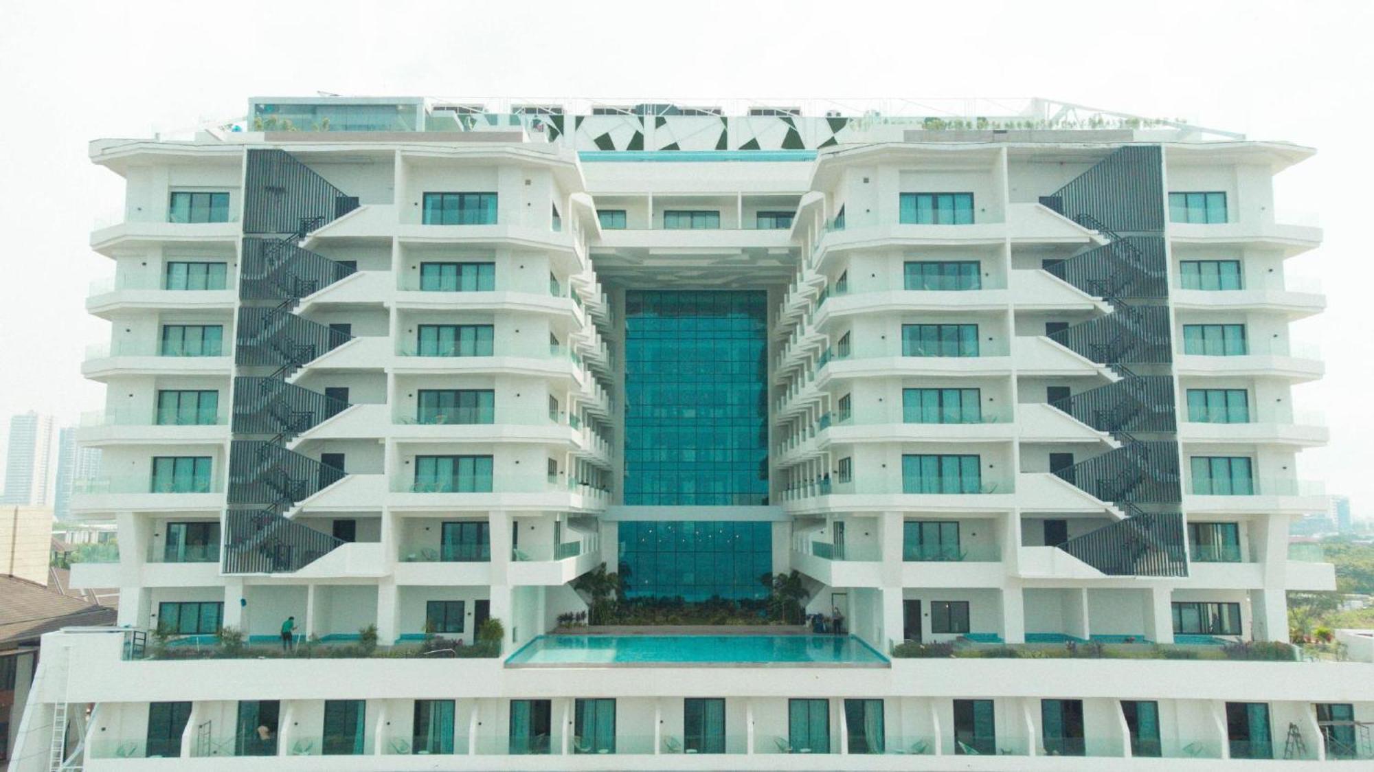 Lime Resort Manila Pasay Exteriör bild
