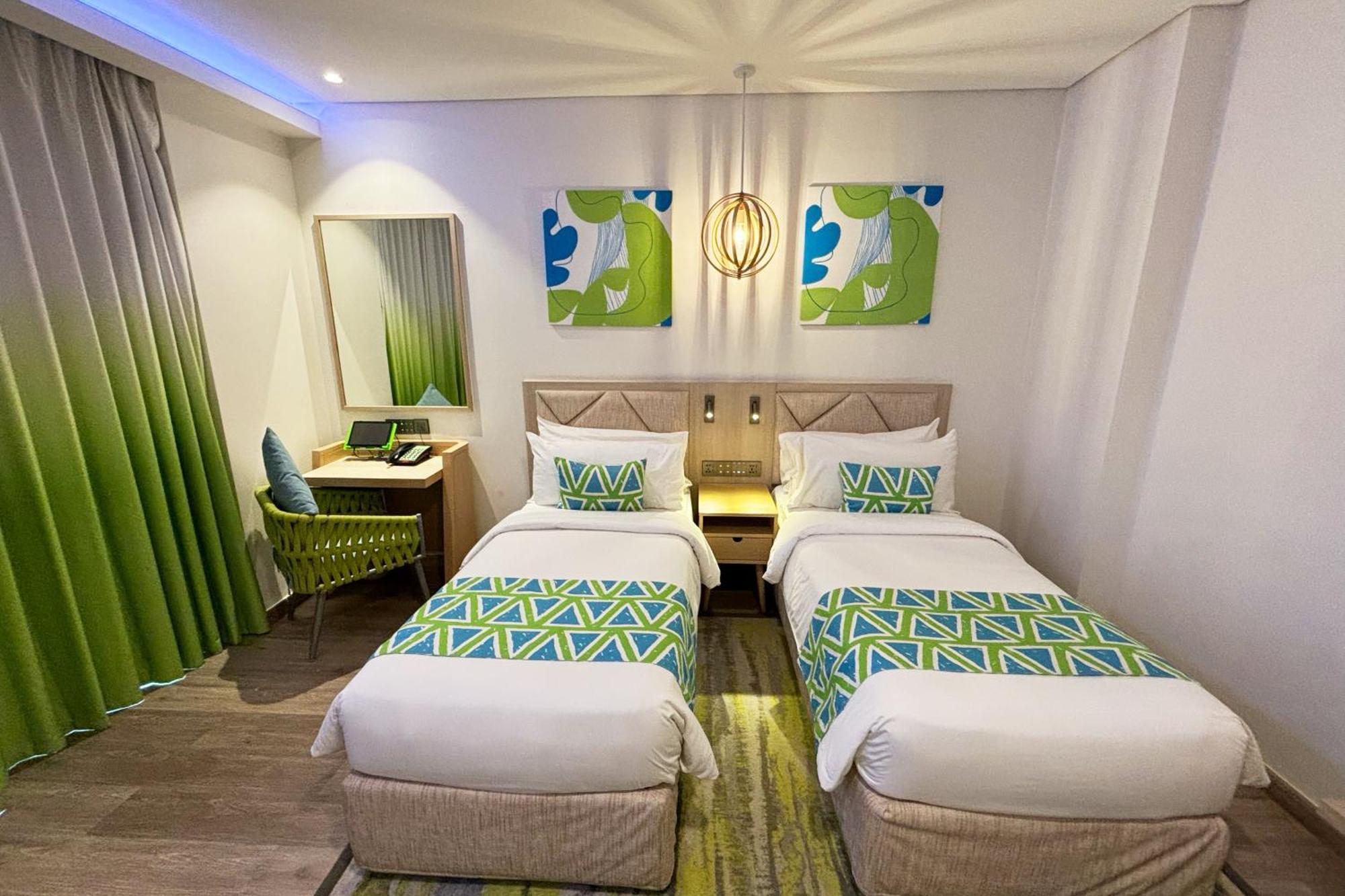 Lime Resort Manila Pasay Exteriör bild